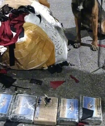 Mersin'de bir işyerinde 5 kilo 872 gram kokain ele geçirildi