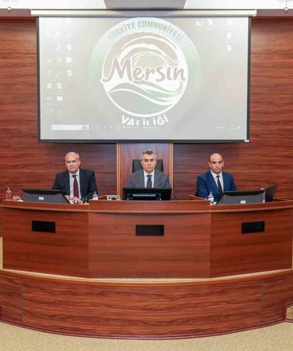 Vali Toros: 'Mersin'in huzurunu bozmak isteyenlere geçit yok'