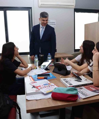 Akdeniz'de ikinci 'Bilgi Limanı Kütüphanesi' hizmete girdi