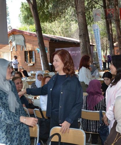 Mersin'de şehit annelerine özel program
