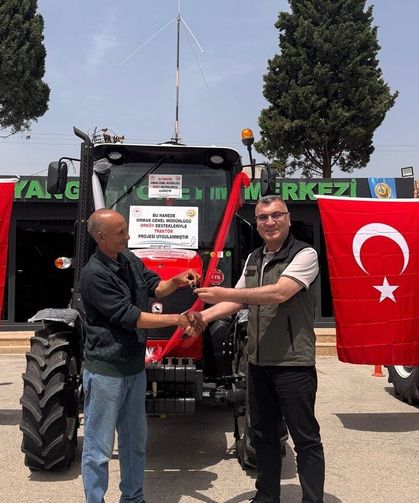 Mut'ta orman köylüsüne traktör desteği