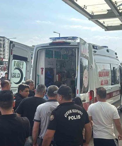 Silahlı saldırgan 4 kişiyi öldürdü, 8 kişiyi de yaraladı
