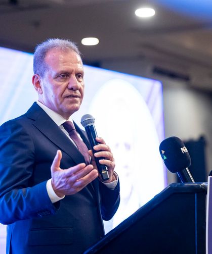 Başkan Seçer: '' Türkiye'de bütün yollar Mersin'e çıkıyor ''