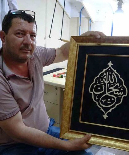 Kızının okul ödeviyle başladı, sanatın ustası oldu