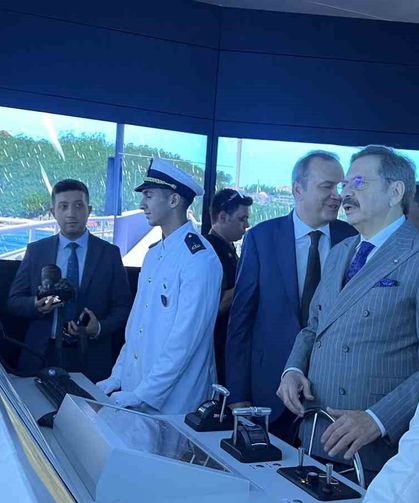 Mersin'de Denizcilik Fakültesi binası hizmete açıldı