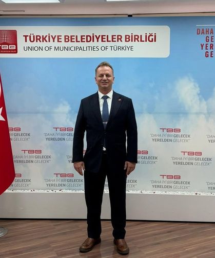 Başkan Önge: "Geziyor Değil, Hizmet Getiriyor"