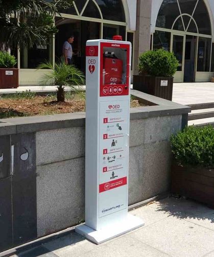 Mersin'in 4 noktasına hayat kurtaran OED cihazı yerleştirildi