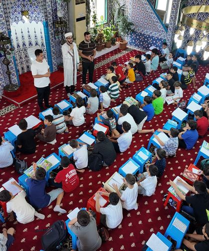 Gönül çarşısı projesiyle cami çocuklarla doldu