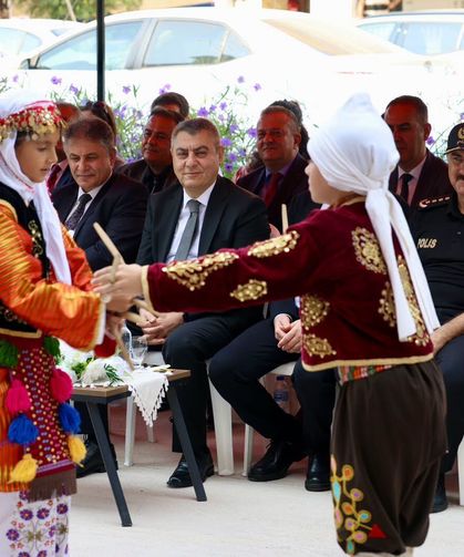 Mersin’de İlk Zil Vali Toros’tan: İlköğretim Haftası Coşkuyla Başladı