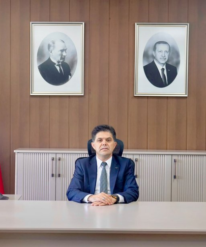 Özdemirci: “Zirvenin adı Türkiye ” , “ Eğitimde Yönümüz İleri ! ”