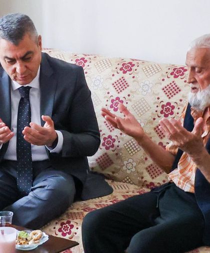 Vali Toros, Yaşlılar Günü’nde Gönüllere Dokundu