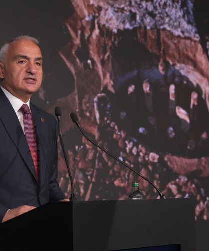 Bakan Ersoy ; '' Turizm geliri 51 milyar 278 milyon dolara ulaştı "