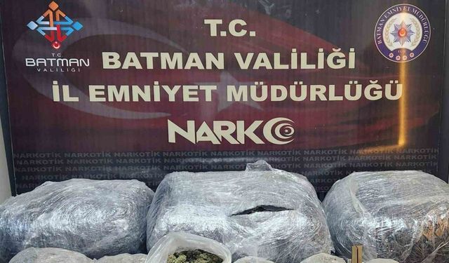 Batman’da bir otomobilde 27 kilo sentetik uyuşturucu ele geçirildi