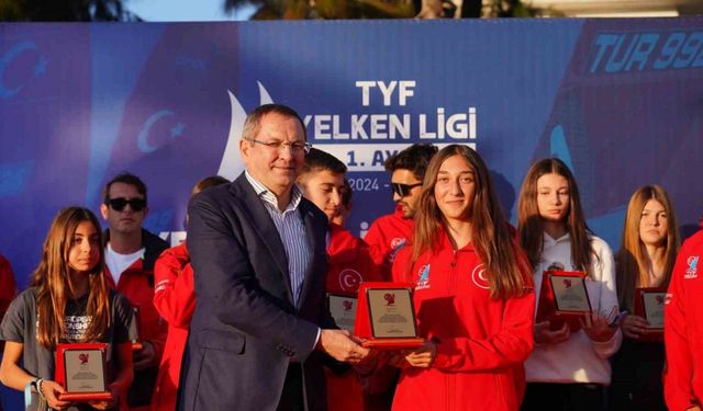 Türkiye Yelken Federasyonu Yelken Ligi 1. Ayak IQ FOIL-TECHNO 293 yarışları ve “Milli Takım” seçmeleri Ayvalık’ta başladı