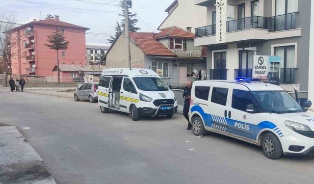 Isparta’da bıçaklı kavga: 1’i ağır 4 yaralı