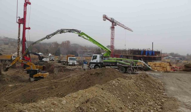 Malatya’da depremin yıktığı Başpınar’da inşaatlar yükseliyor