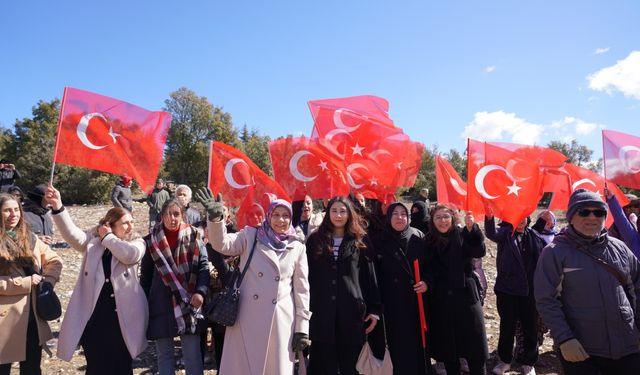 Yörükler, Torosların zirvesinde milli mücadele ruhuyla yürüdü