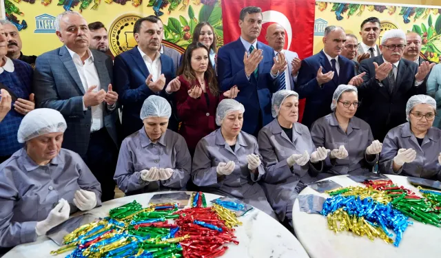 Manisa'da saçılacak 8 ton mesir macunun duası yapıldı