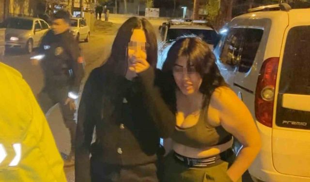 Polisi alarma geçiren alkollü kadınlar gazeteciyi darbedip tehdit etti