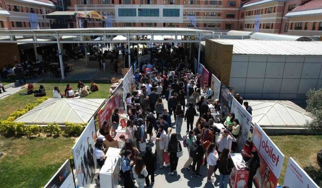 100’den fazla sektör, Kariyer Günleri’nde gençlerle bir arada