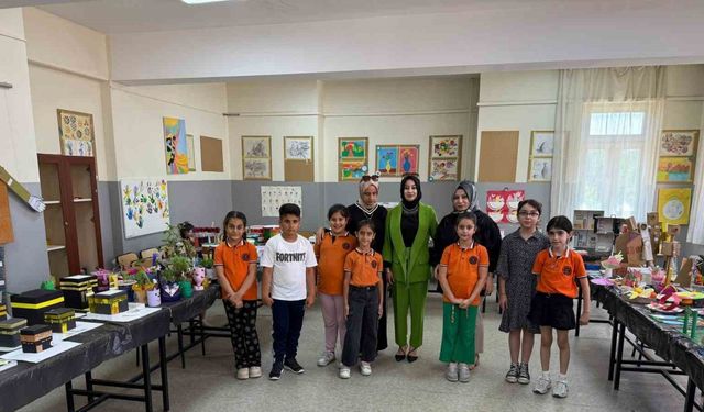 Batman’da öğrenciler çevre bilinci kazanarak atık malzemelerden ders materyalleri oluşturdu