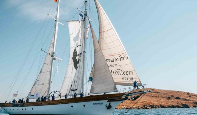 Cumhuriyet’in ilk okul gemisi dünya sahnesinde