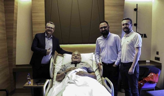 Ekrem Memnun ameliyat oldu