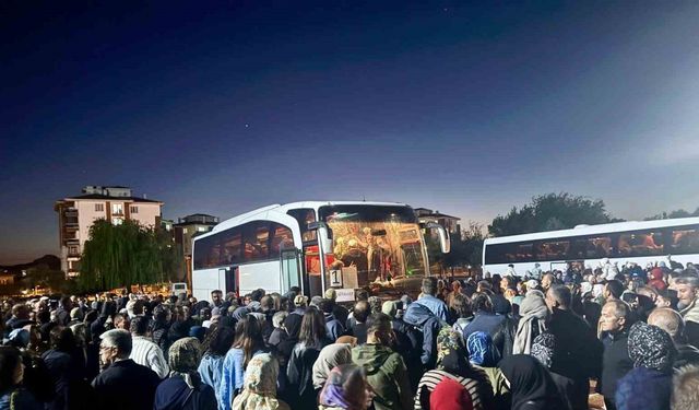 Hacı adayları kutsal topraklara uğurlandı