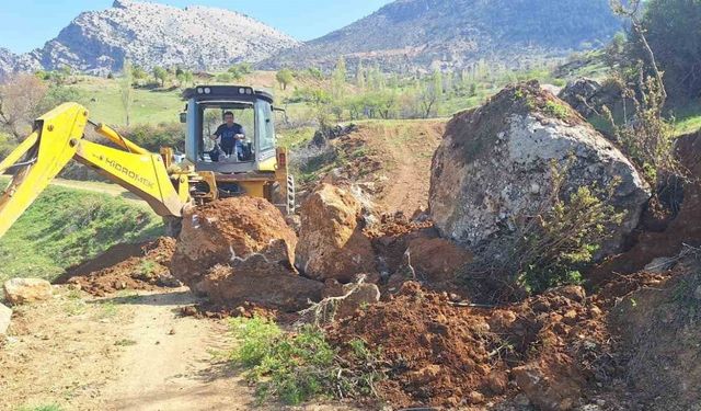 Onikişubat’ta yol çalışmaları