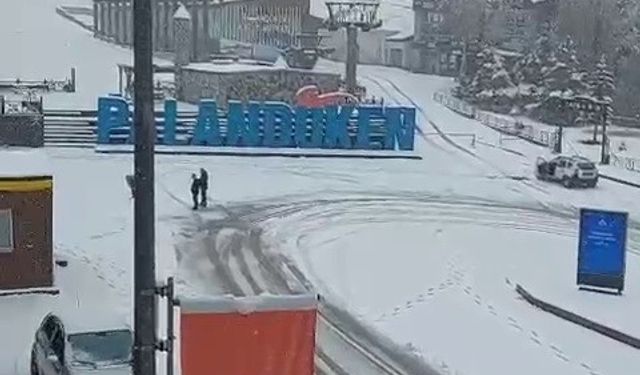 Palandöken Kayak Merkezi beyaza büründü