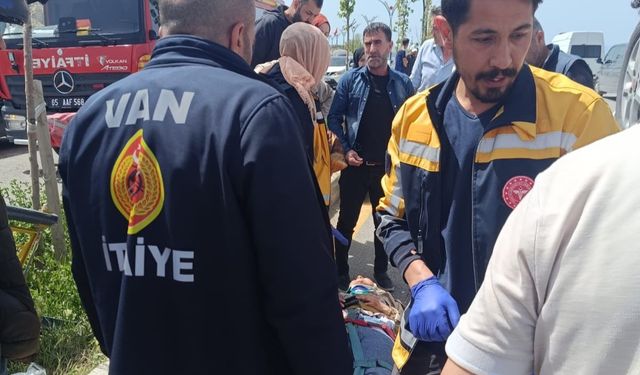 Van’da trafik kazası: 3 yaralı