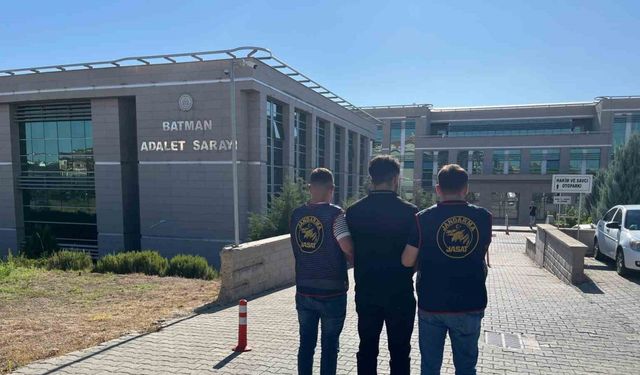 30 farklı suçtan aranması ve 25 yıl kesinleşmiş hapis cezası olan zanlı yakalandı