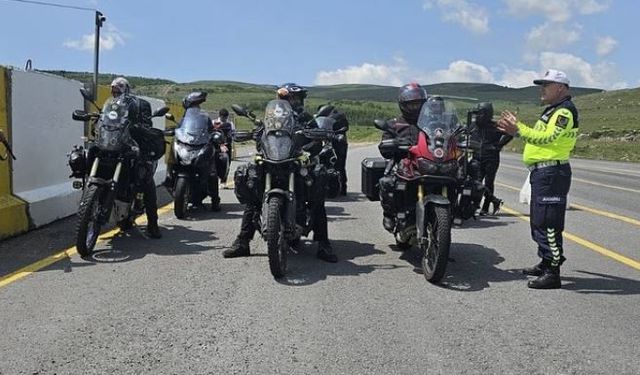 Ardahan motosiklet sürücülerine yönelik denetim yapıldı