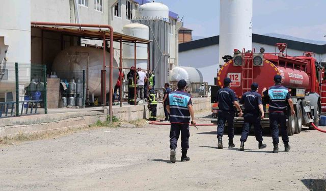 Elazığ’da gaz dolum tesisinde patlama: 3 kişi gazdan etkilendi