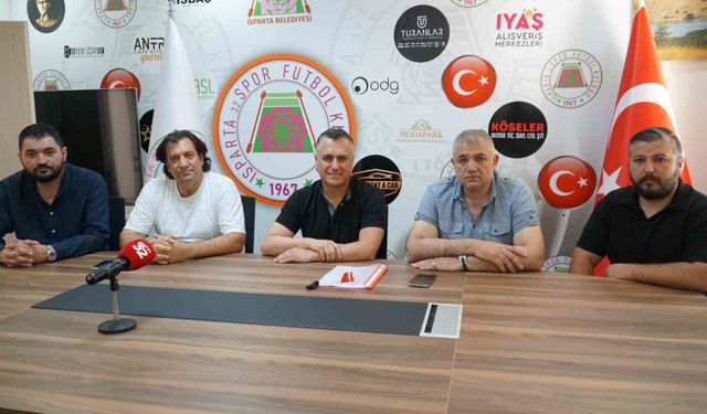 Isparta 32 Spor Bülent Akan’a emanet