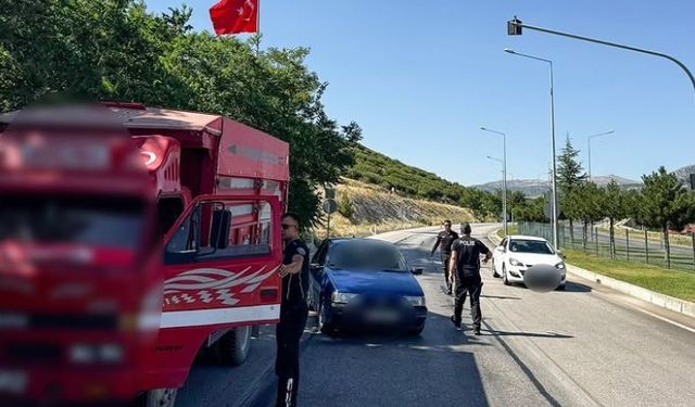 Keçiborlu’da asayiş ve trafik uygulamasında sentetik ecza ele geçirildi