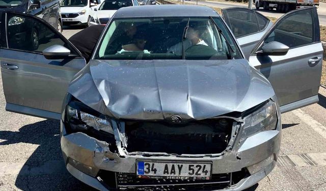 Kırıkkale’de 3 araçlı zincirleme kaza: 3 yaralı