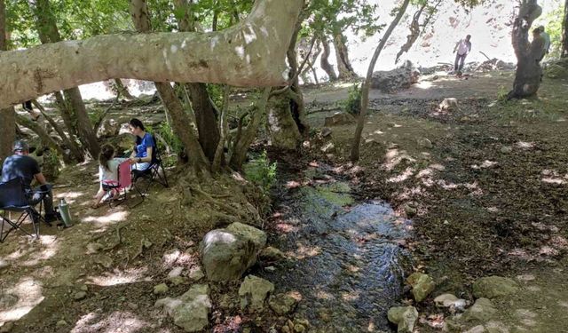 Sason’da doğa harikası Kınalı vadisi turizme kazandırılıyor