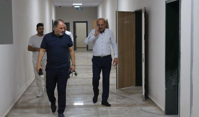 Kutlutekin Baş , Ayhan Bozpınar Anadolu Lisesinde  incelemelerde bulundu