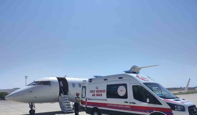 1 aylık bebek görme kaybı yaşamaması için ambulans uçakla hastaneye sevk edildi