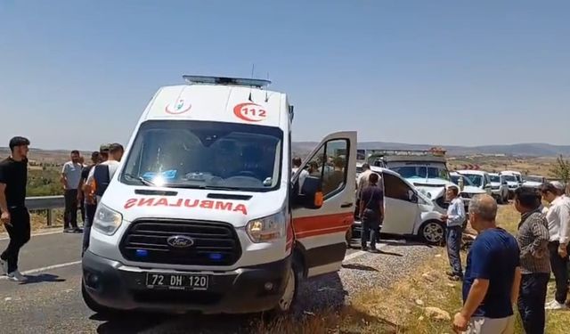 Batman’da iki aracın çarpıştığı kazada 2 kişi yaralandı