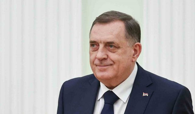 Bosnalı Sırp lider Dodik aleyhindeki tutuklama emri kaldırıldı