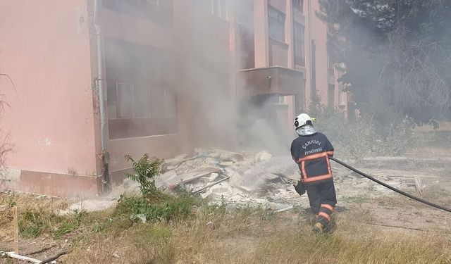 Çankırı’da çıkan ot yangını büyümeden söndürüldü