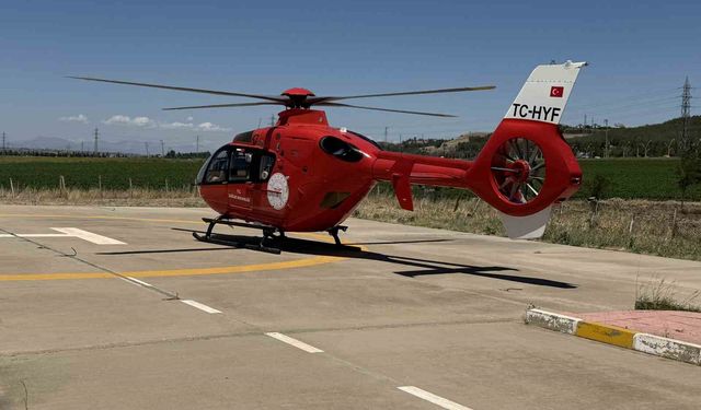 Çim biçerken yaralanan vatandaş helikopterle Diyarbakır’a sevk edildi
