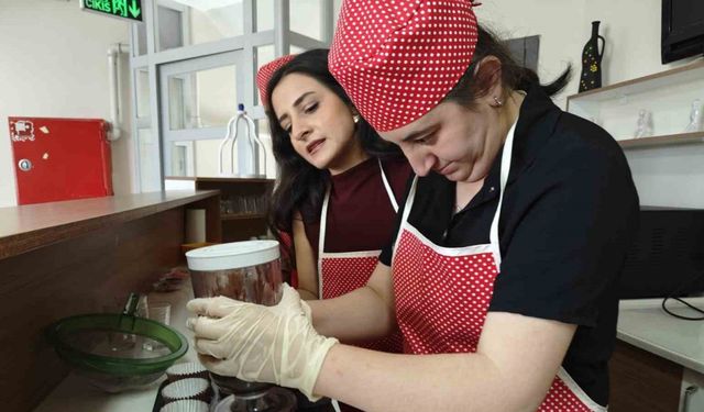 En özel ‘kantin’: Özel öğrenciler hem üretiyor hem de satıyor