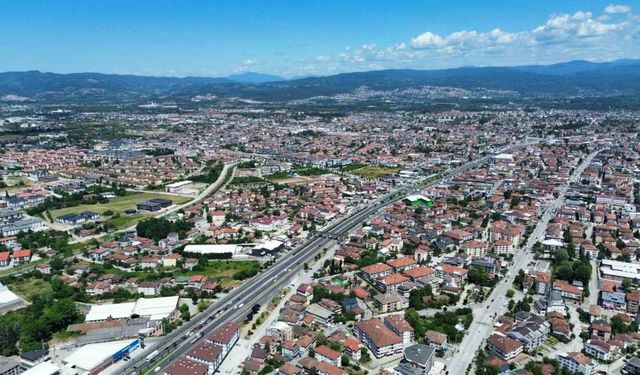 Hava sıcaklığı 37 dereceyi bulacak