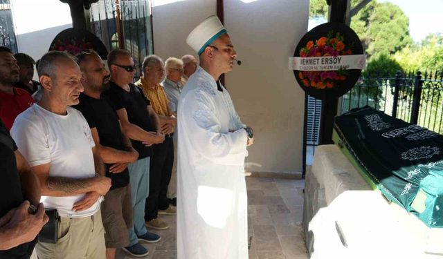 Kurtlar Vadisi dizisinin ’Kibritçi Çevat’ı Şekip Taşpınar son yolculuğuna uğurlandı