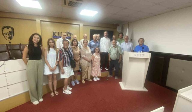 Kuşadası’nda Türk Kültürü Konferansı yoğun ilgi gördü