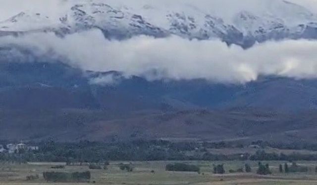 Temmuz’da kar sürprizi: Bayburt’un Soğanlı Dağı’na kar yağdı