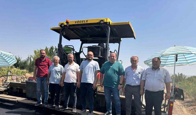 Ağzıkara köyünde sıcak asfalt çalışmaları sona yaklaştı